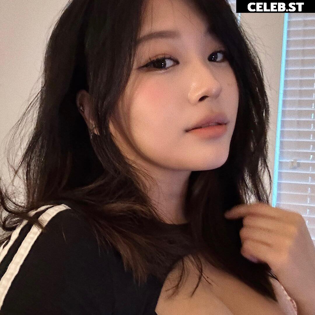 Kang Hee Yoon / Hyoon / Aikuros Image 4332960