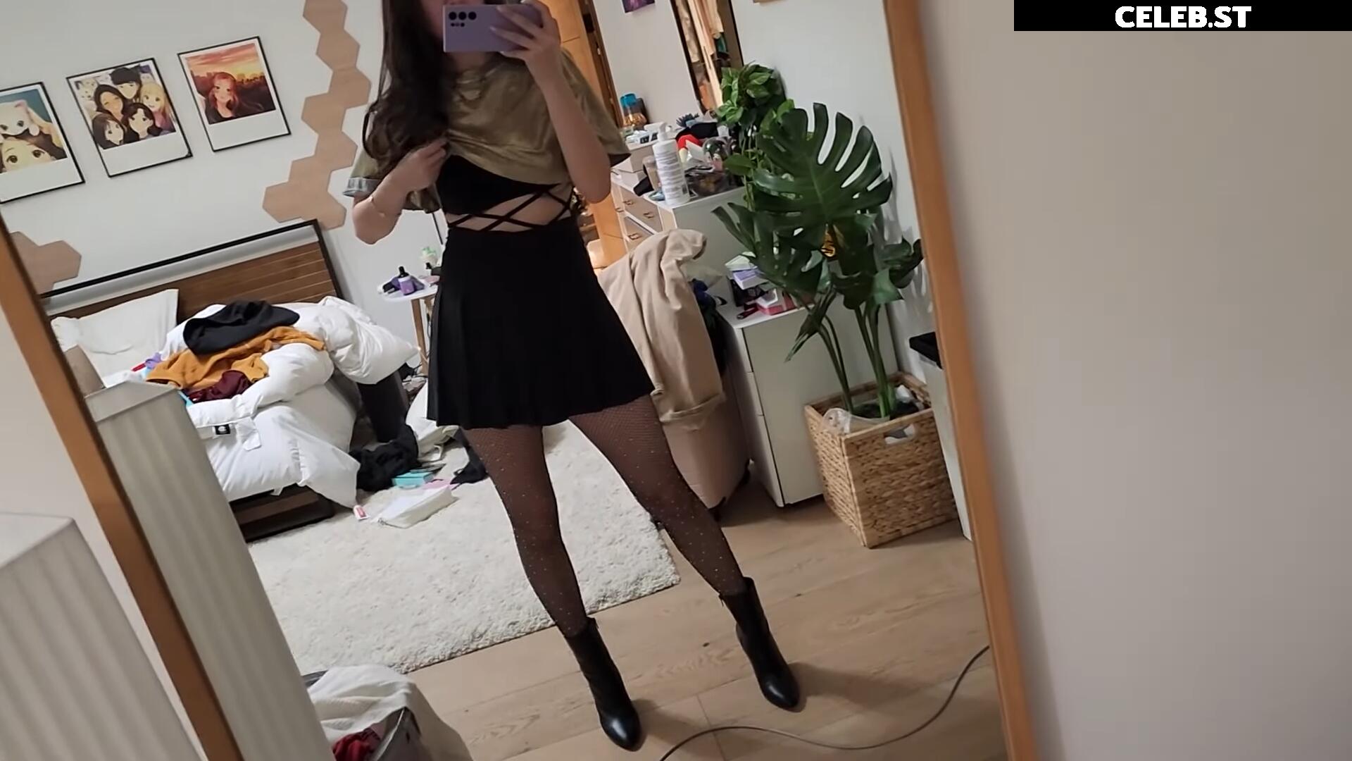 Fuslie (Leslie) Image 4333430