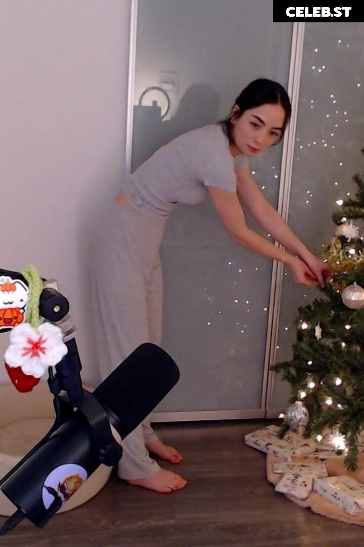 Sakura Shymko / sakurashymko Image 4330367