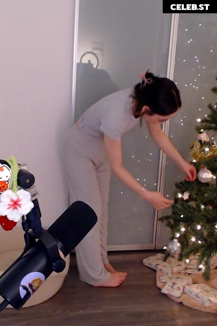 Sakura Shymko / sakurashymko Image 4330282