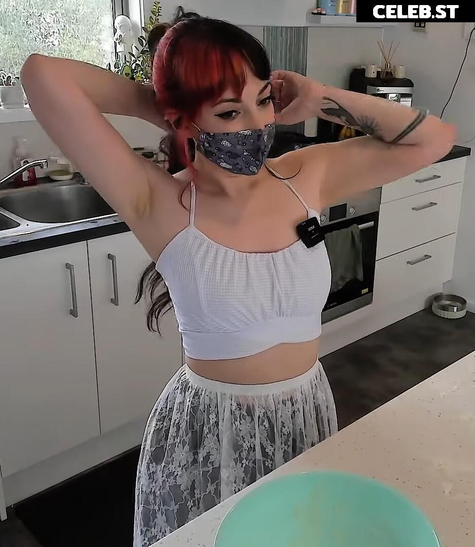 Layna lazar Image 4338138