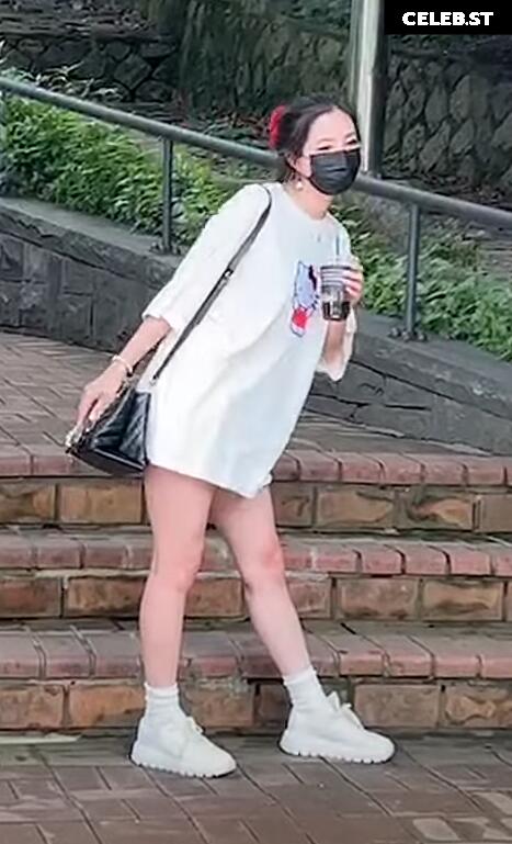 Fuslie (Leslie) Image 4326819