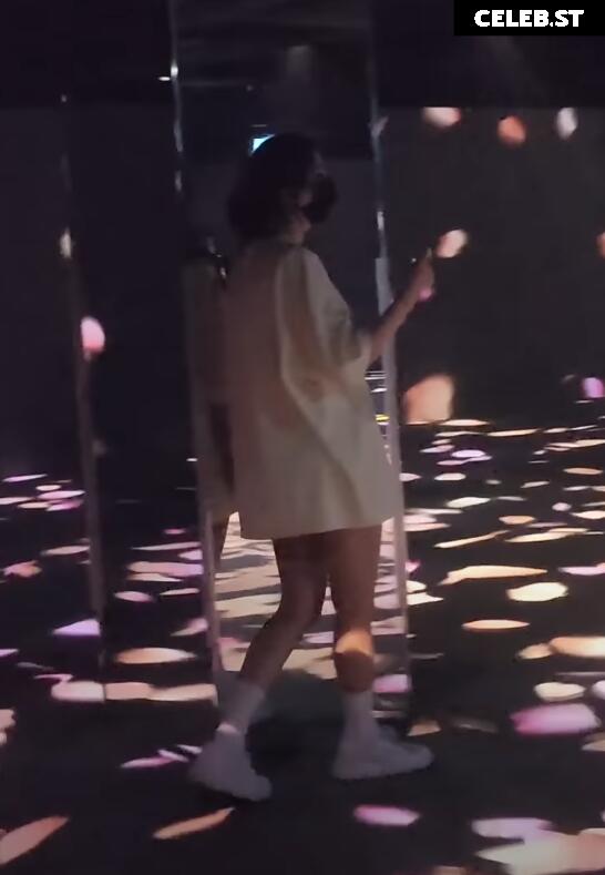 Fuslie (Leslie) Image 4327234