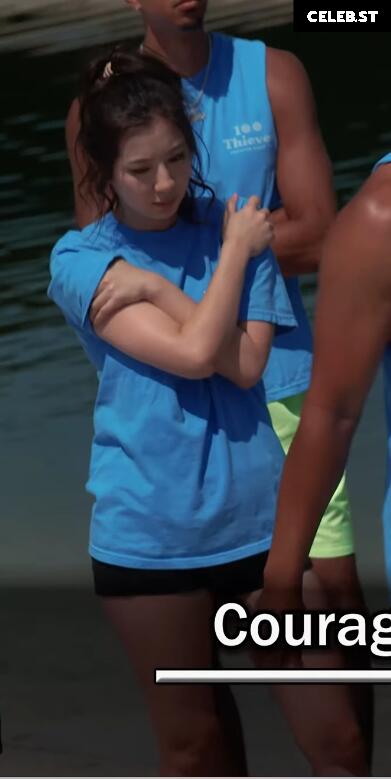 Fuslie (Leslie) Image 4322838