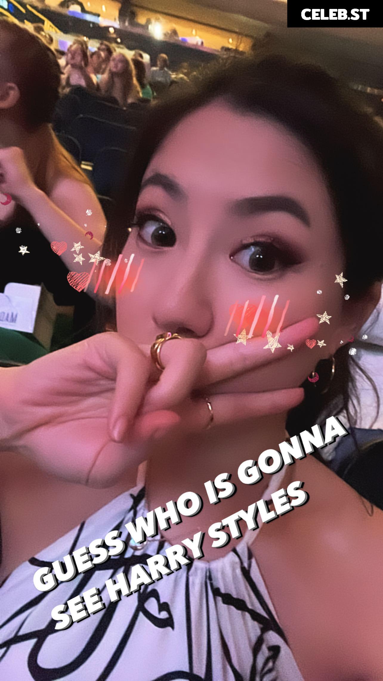 Fuslie (Leslie) Image 4323457