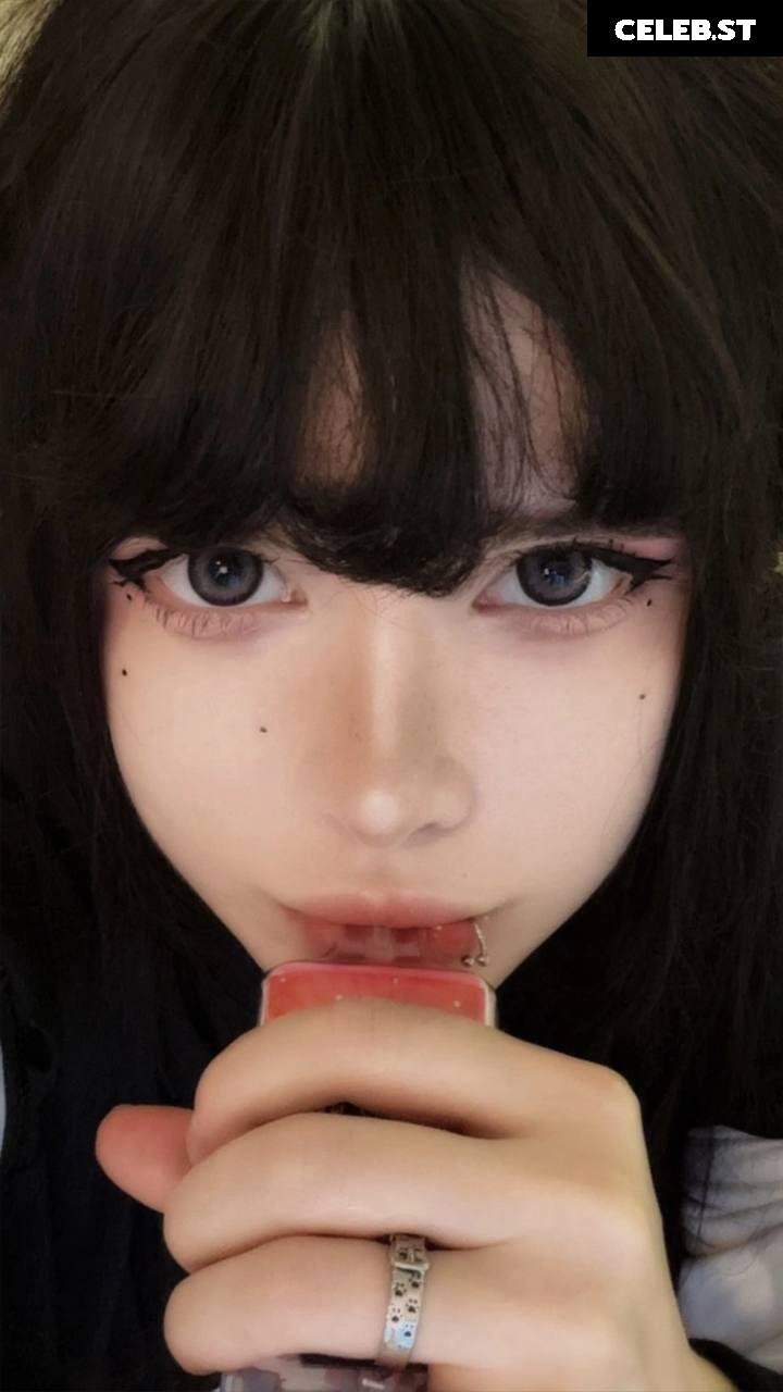 frauleinmilk / suisaiuwu Image 4320077