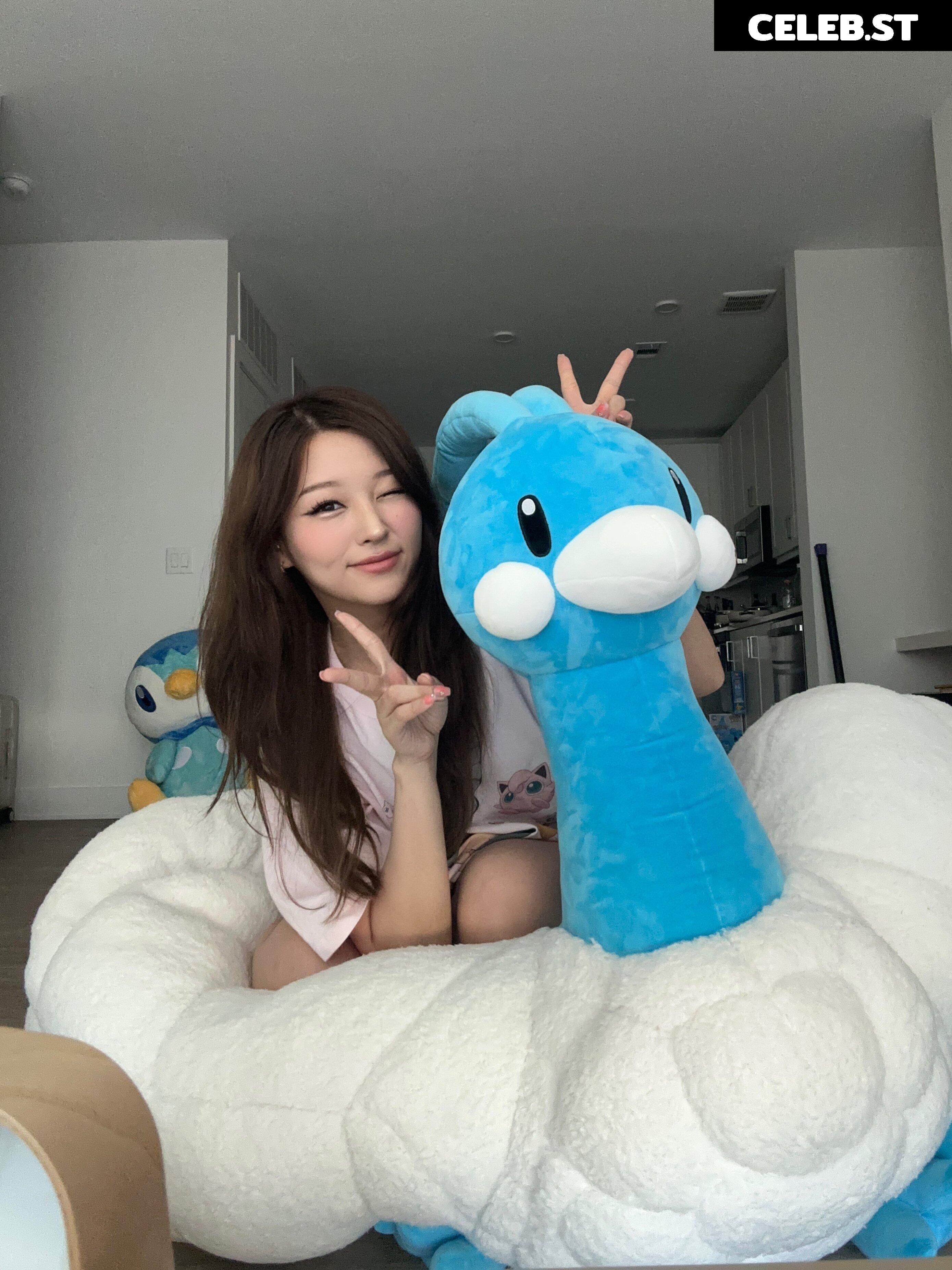 Kang Hee Yoon / Hyoon / Aikuros Image 4328622