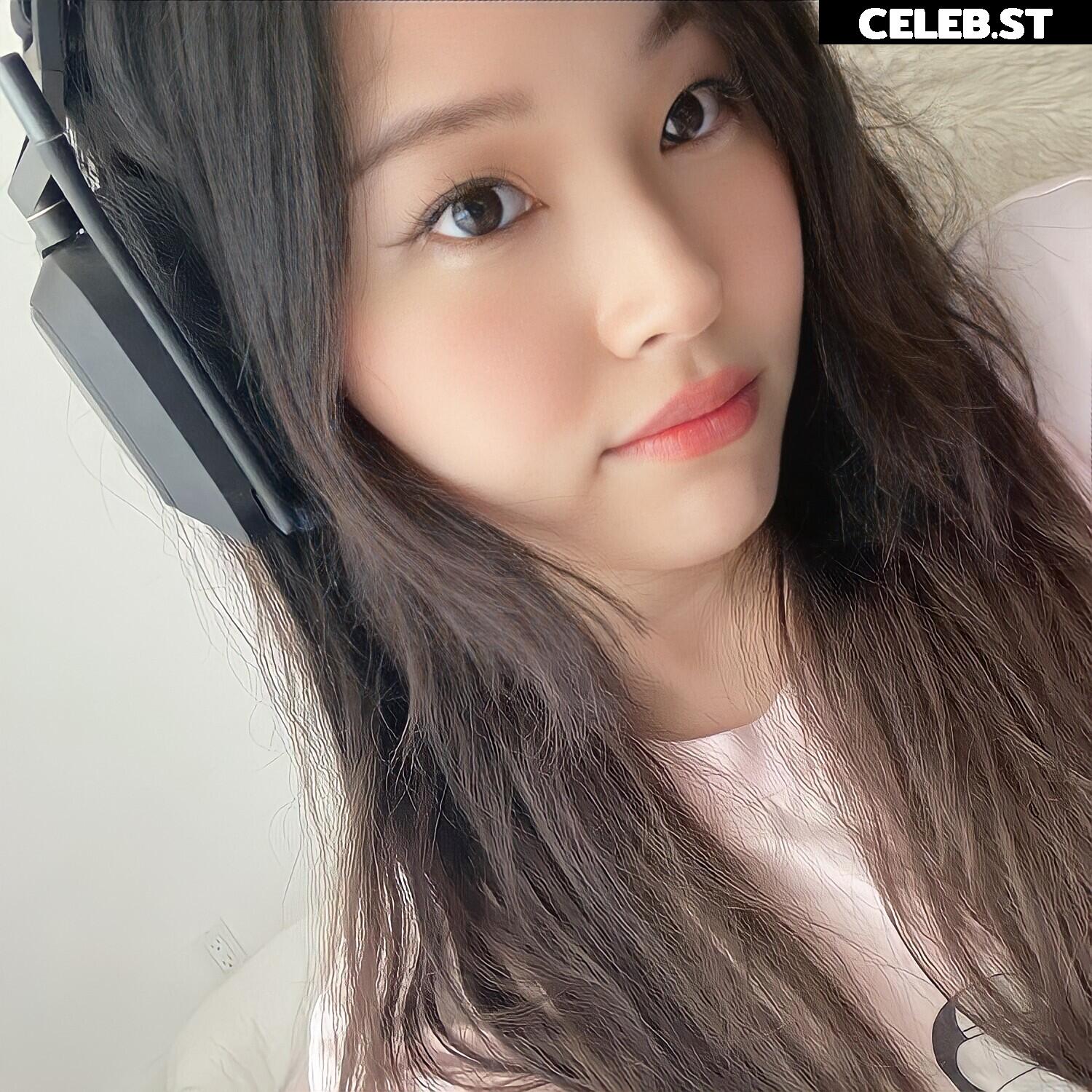 Kang Hee Yoon / Hyoon / Aikuros Image 4317395