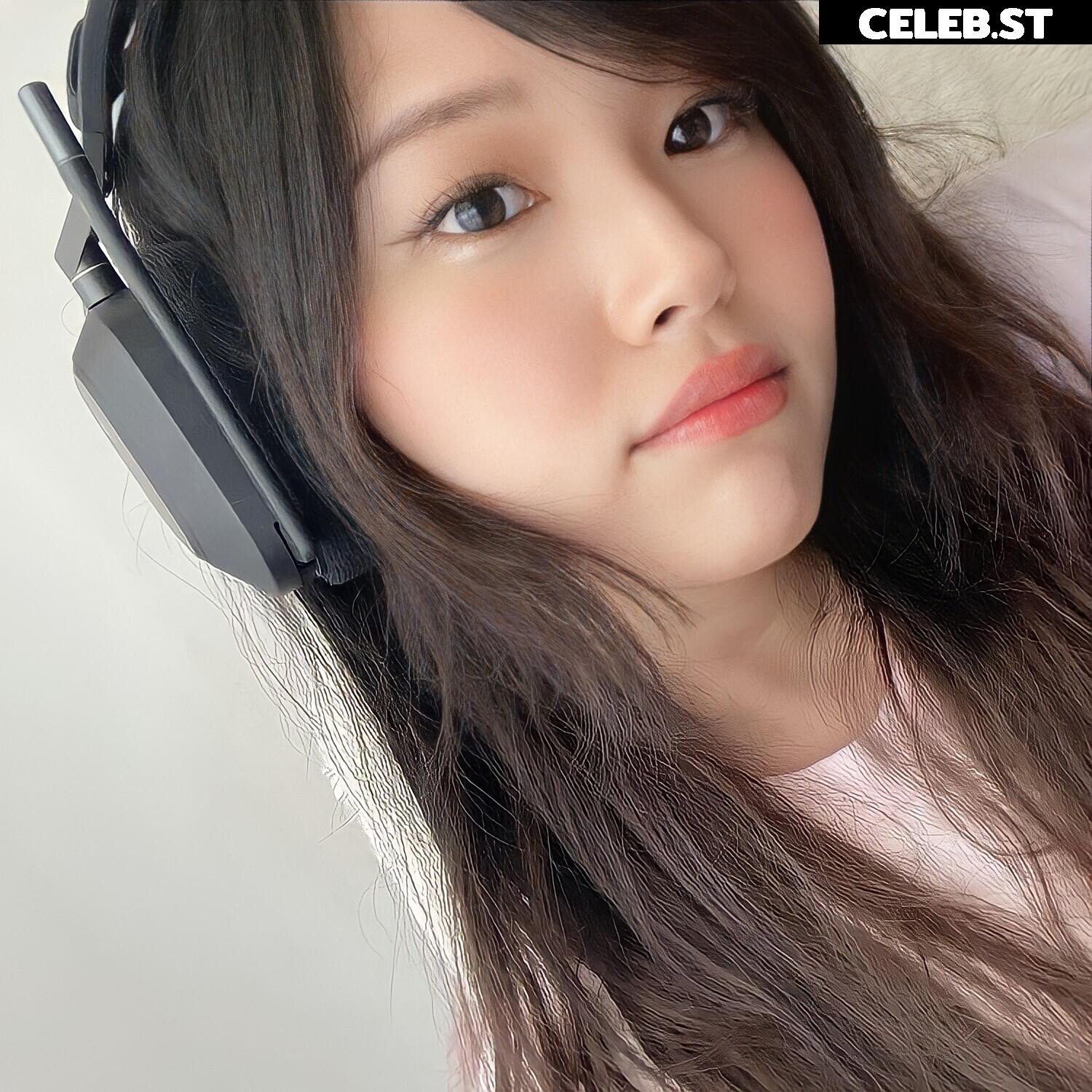 Kang Hee Yoon / Hyoon / Aikuros Image 4317347