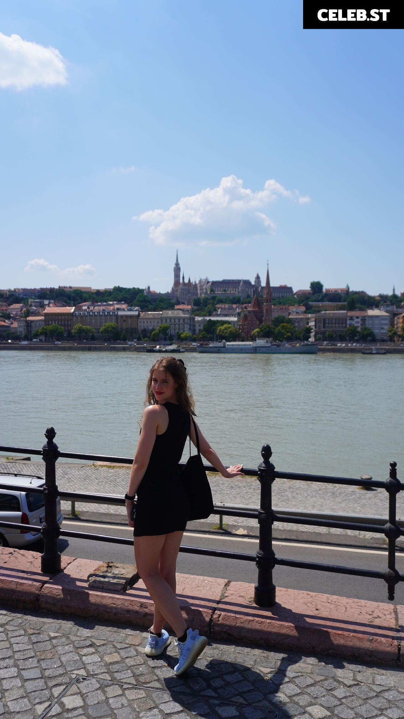 Mira.004 Image 4314771