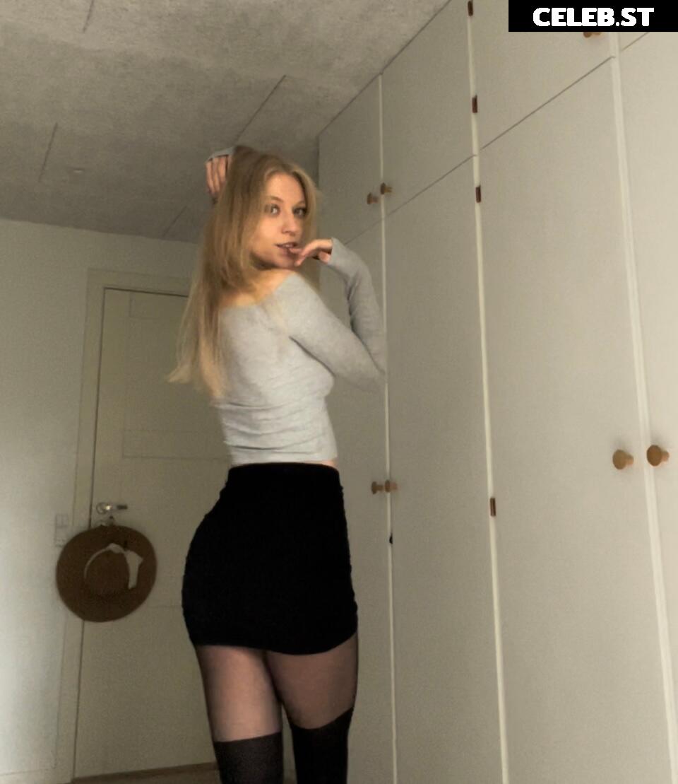 Copykat_/Itsyourkatrine Image 4313959