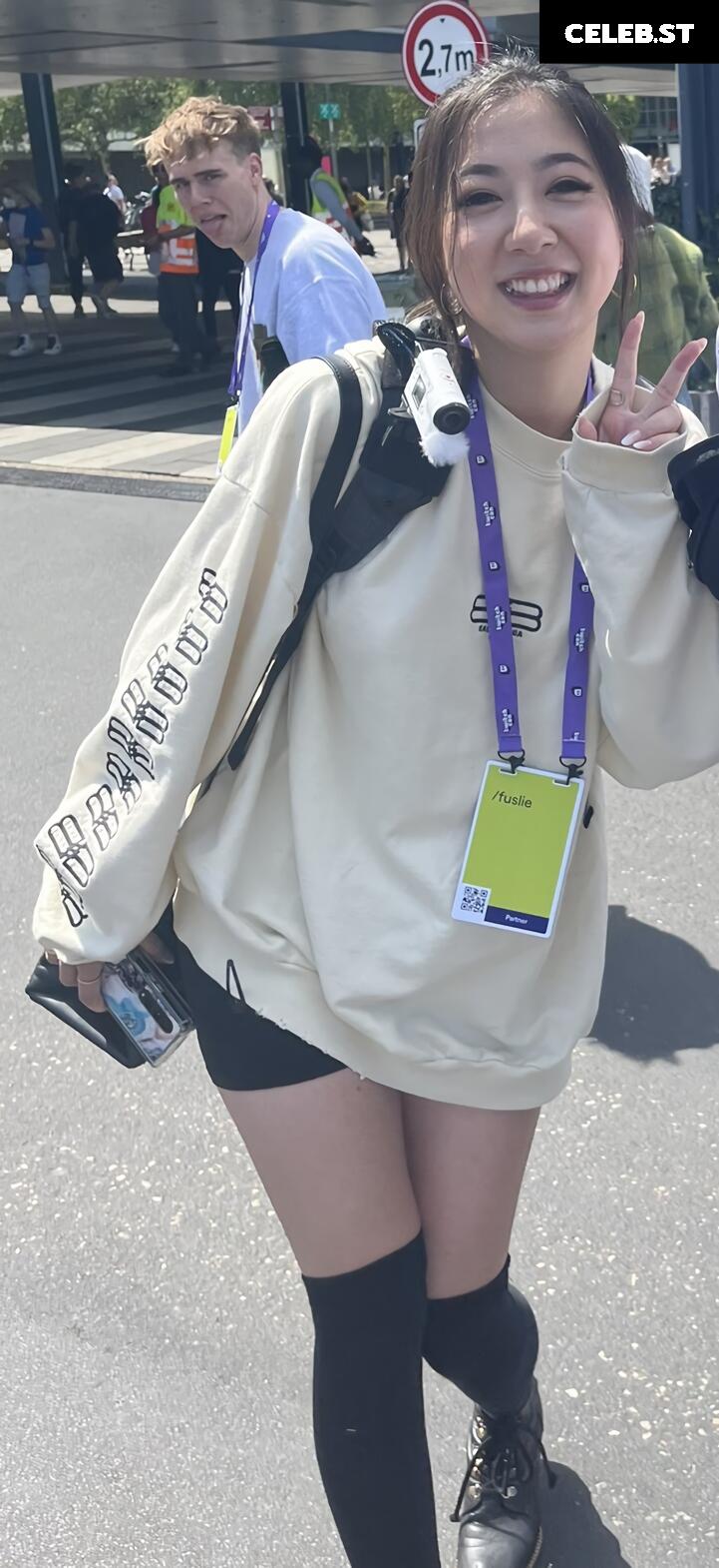Fuslie (Leslie) Image 4318757