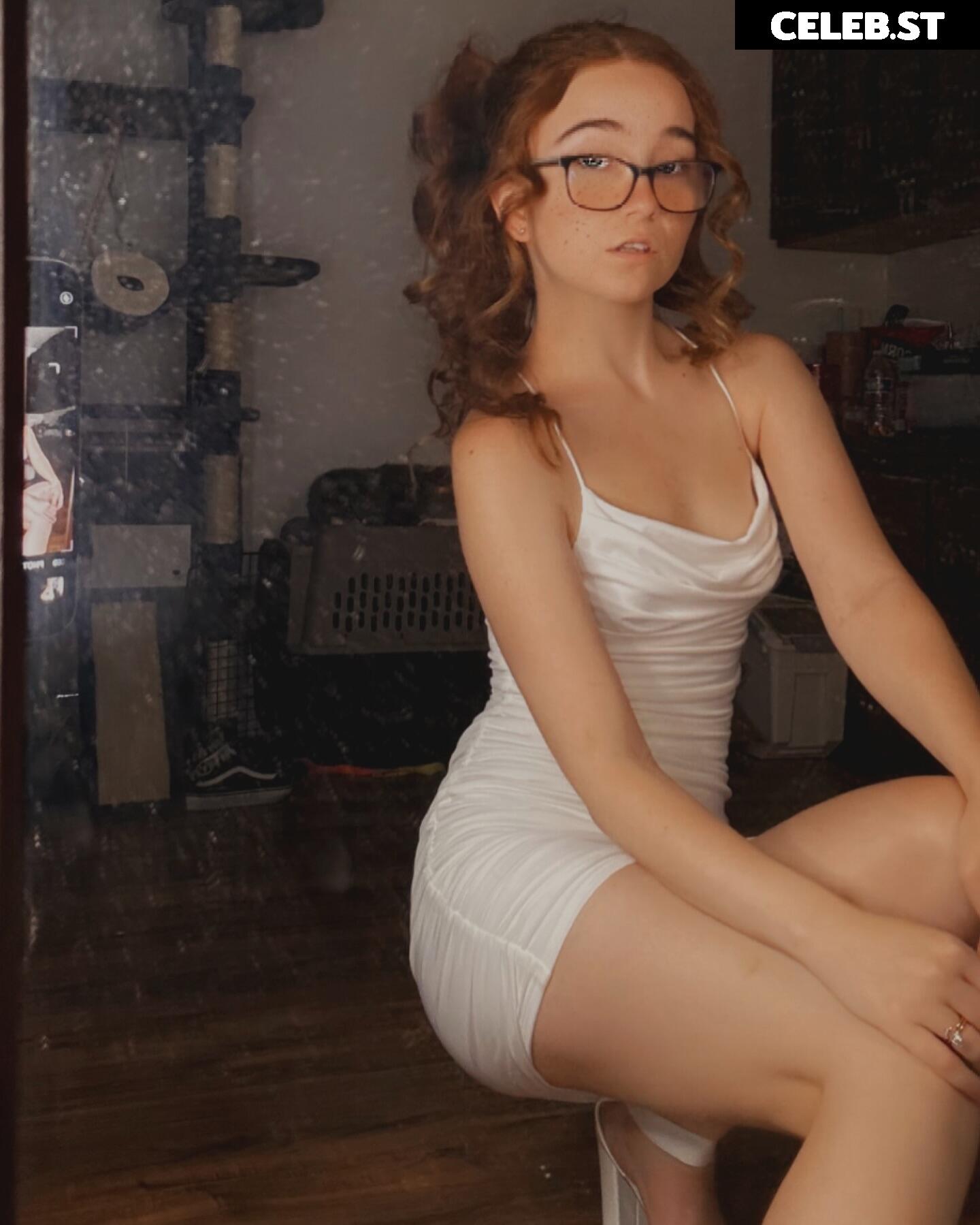 Lyssaurora Image 4306169