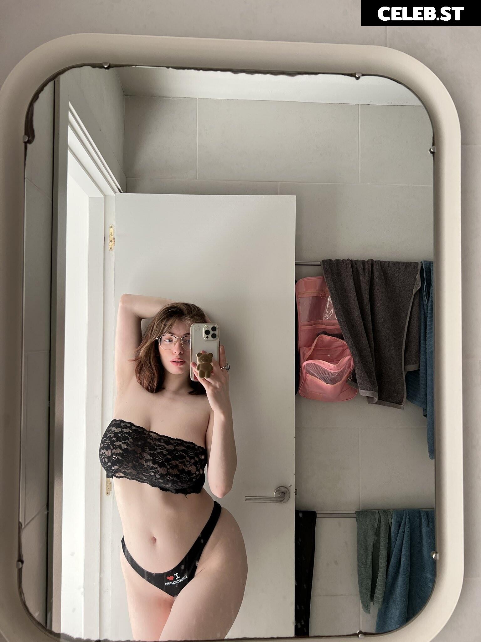 Victoriaramxs / BatmanRW / emilyemilka Image 4301650