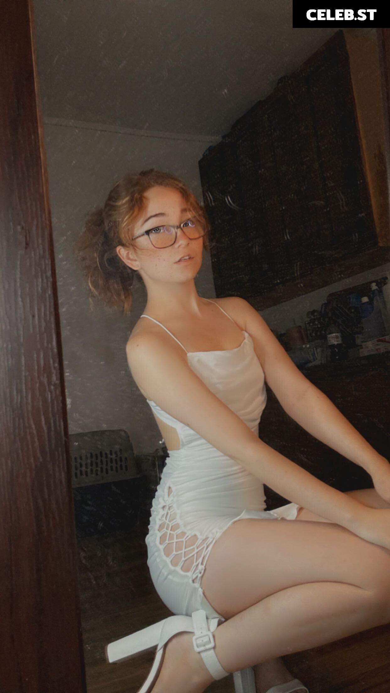 Lyssaurora Image 4309824