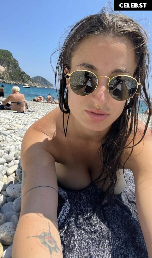 Julia Sophie Image 489966