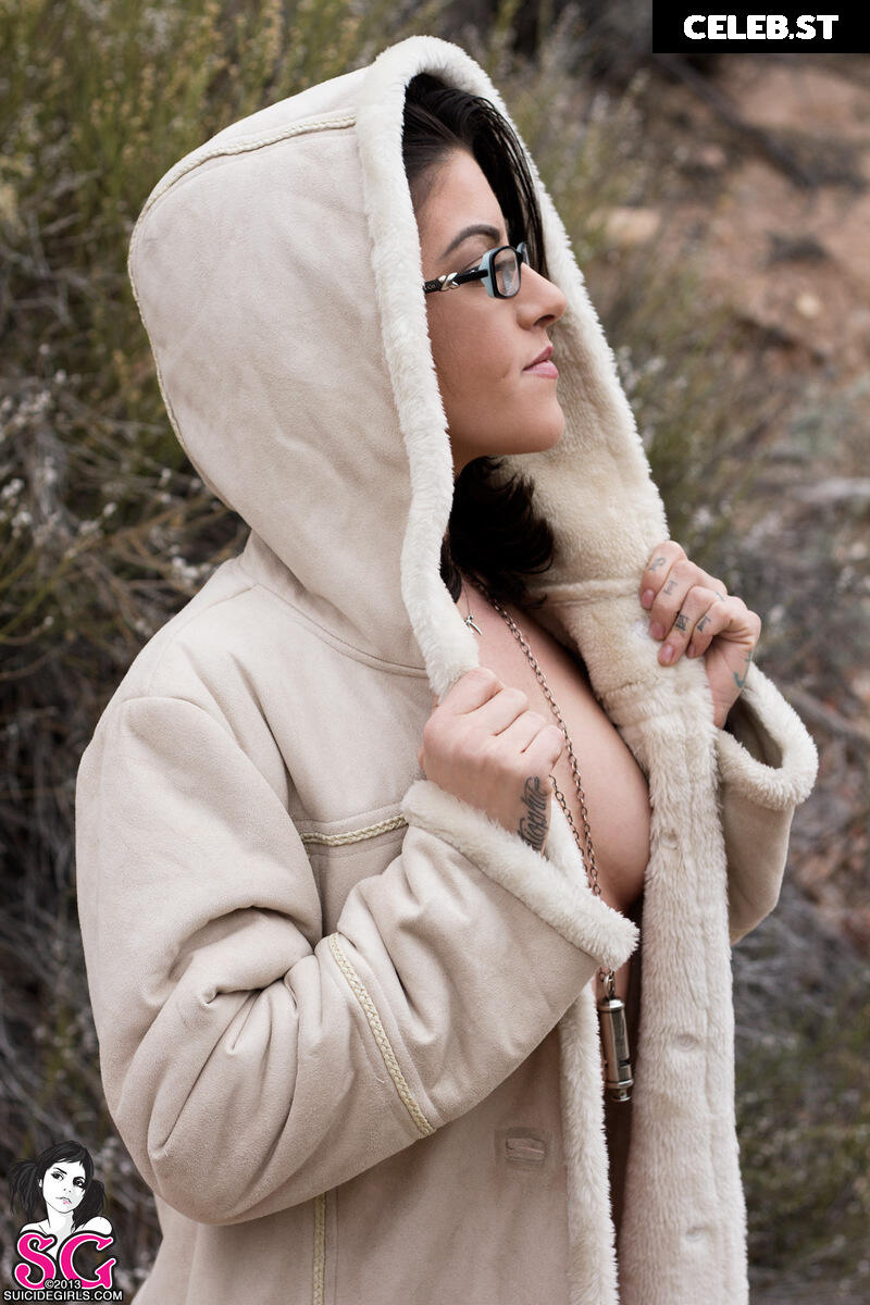 Olivia Black Image 4881524