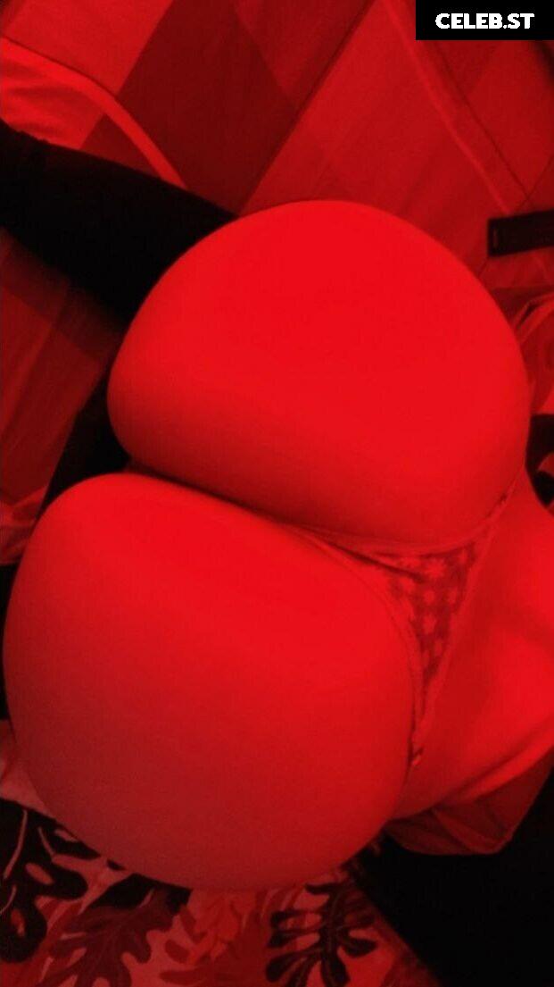 Rebecayael Image 4882805