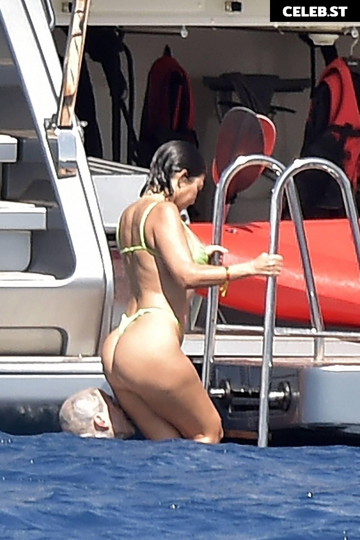 Kourtney Kardashian Image 4846451