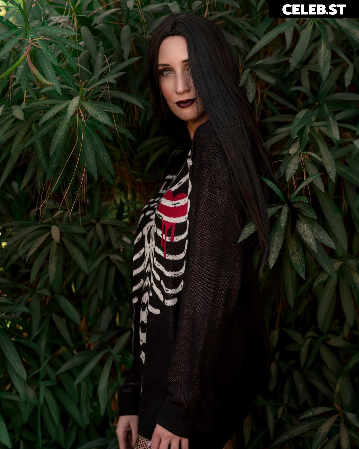 Maude Garrett Image 4837801