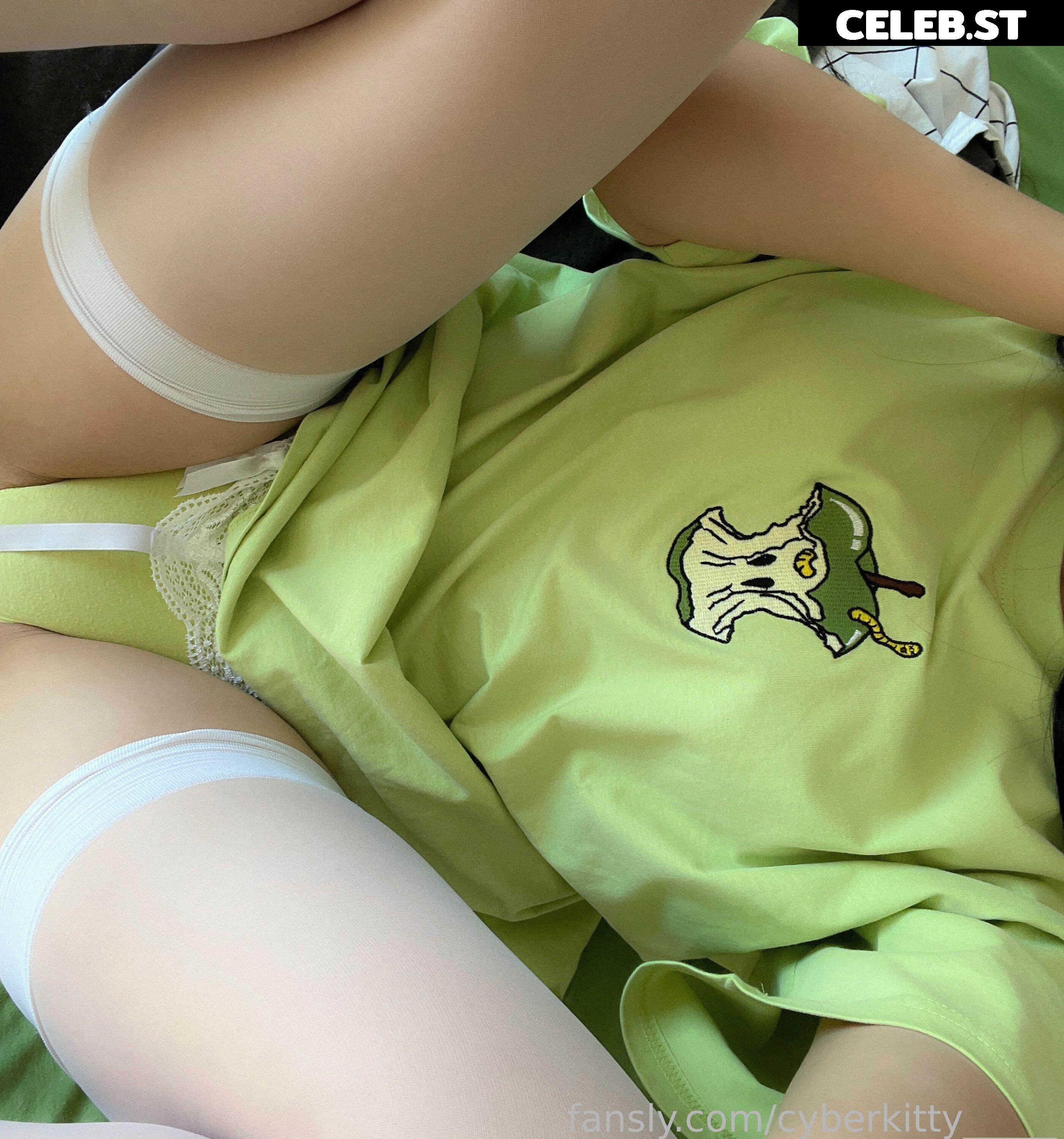 cyberkitty_____  / Dayana Yessembayeva / cyberkitty Image 4831527