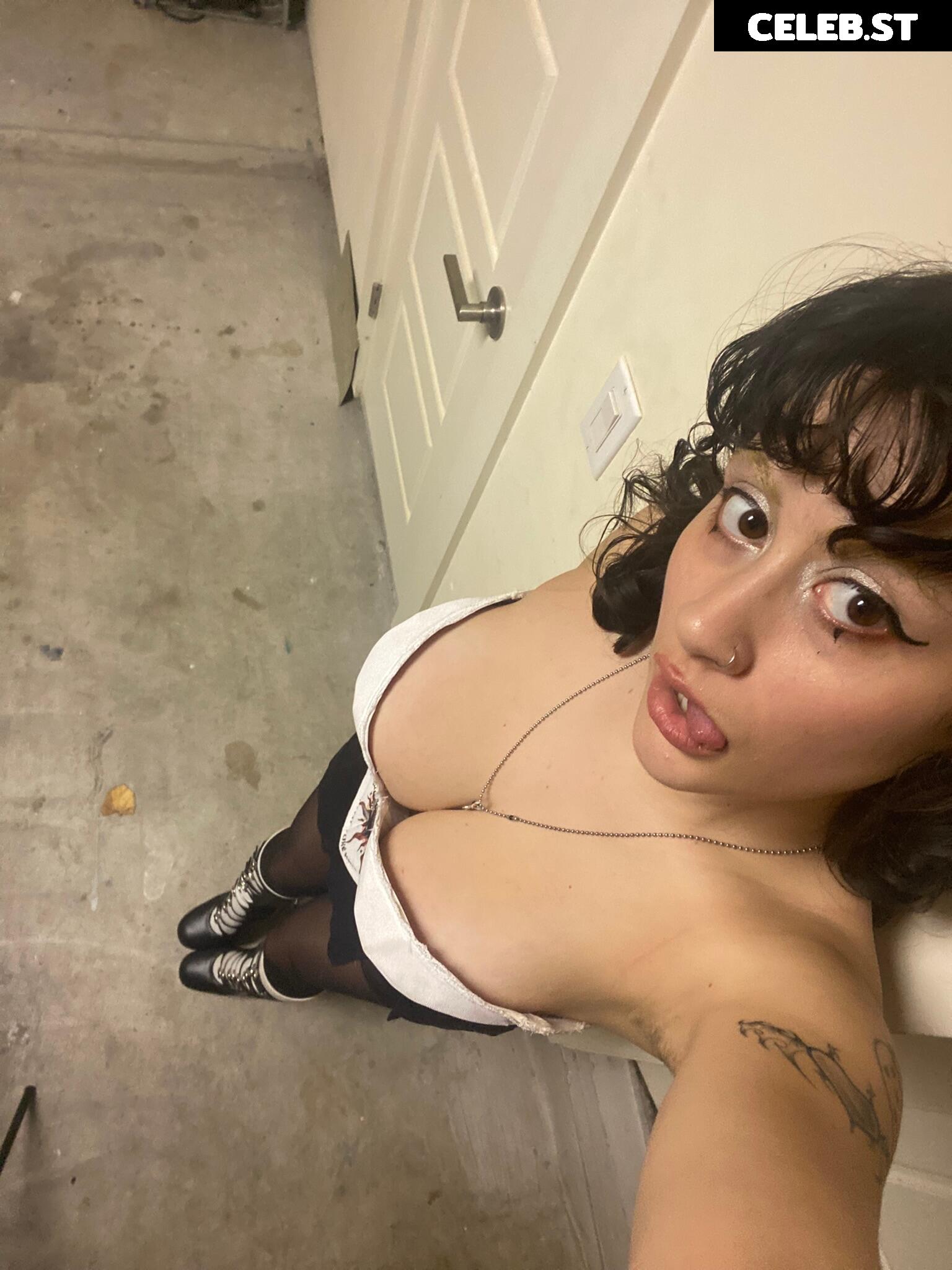 Rocki / Oatmilkmommy Image 4831737