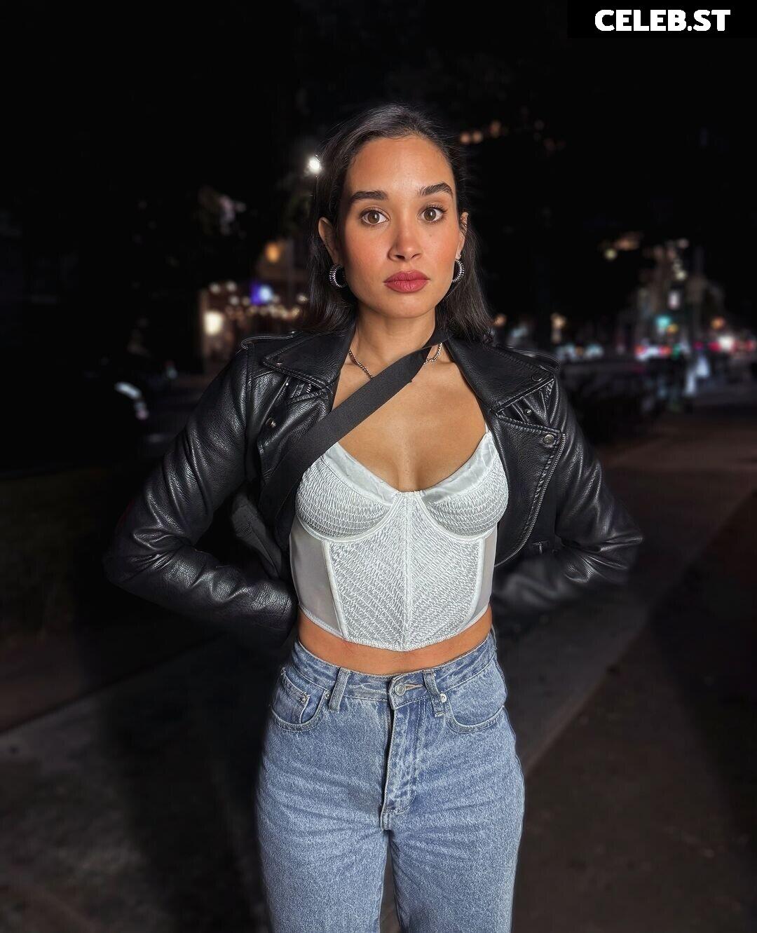 Movie/Series Talk Babes Image 4832713