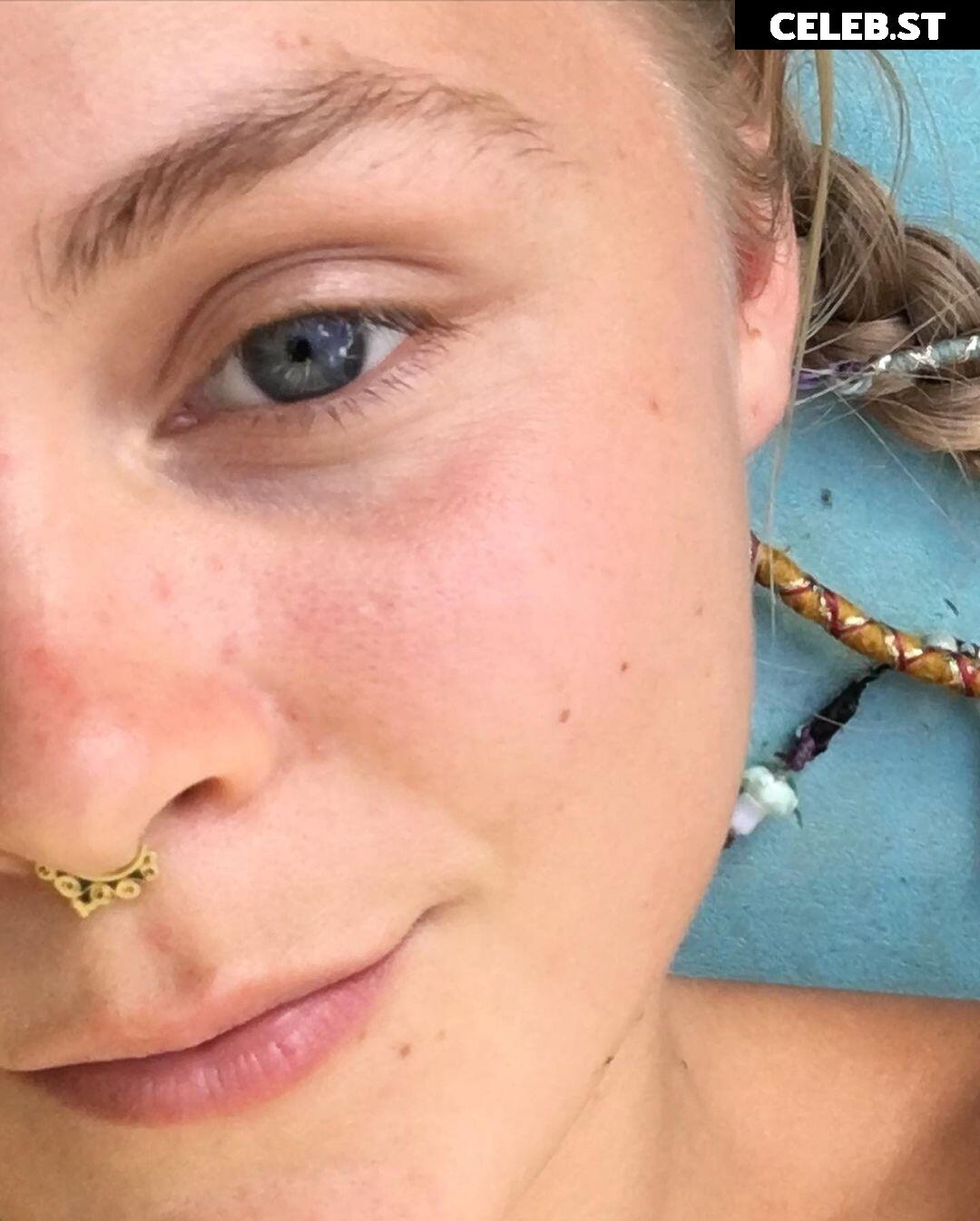 blondeluna Image 483077