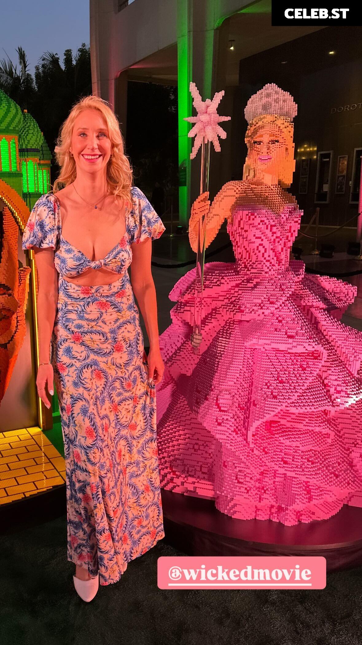 Maude Garrett Image 4839107