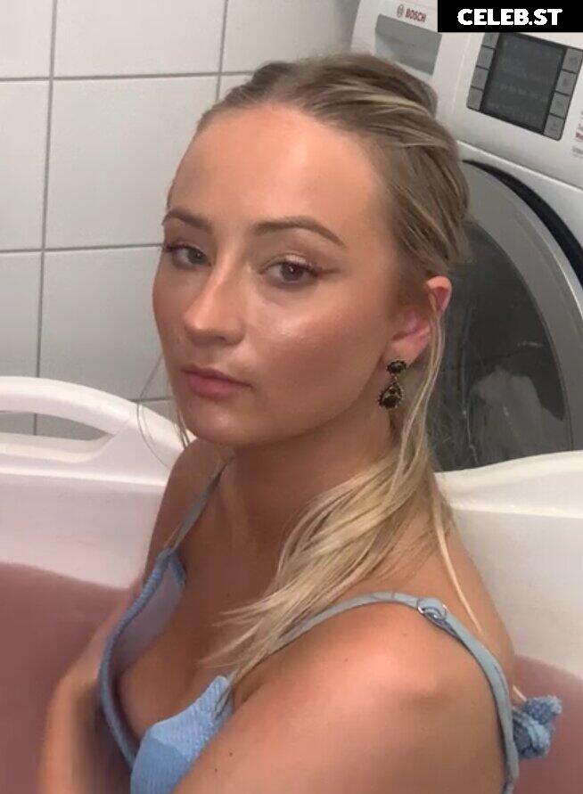 JustNeaaa Image 483842