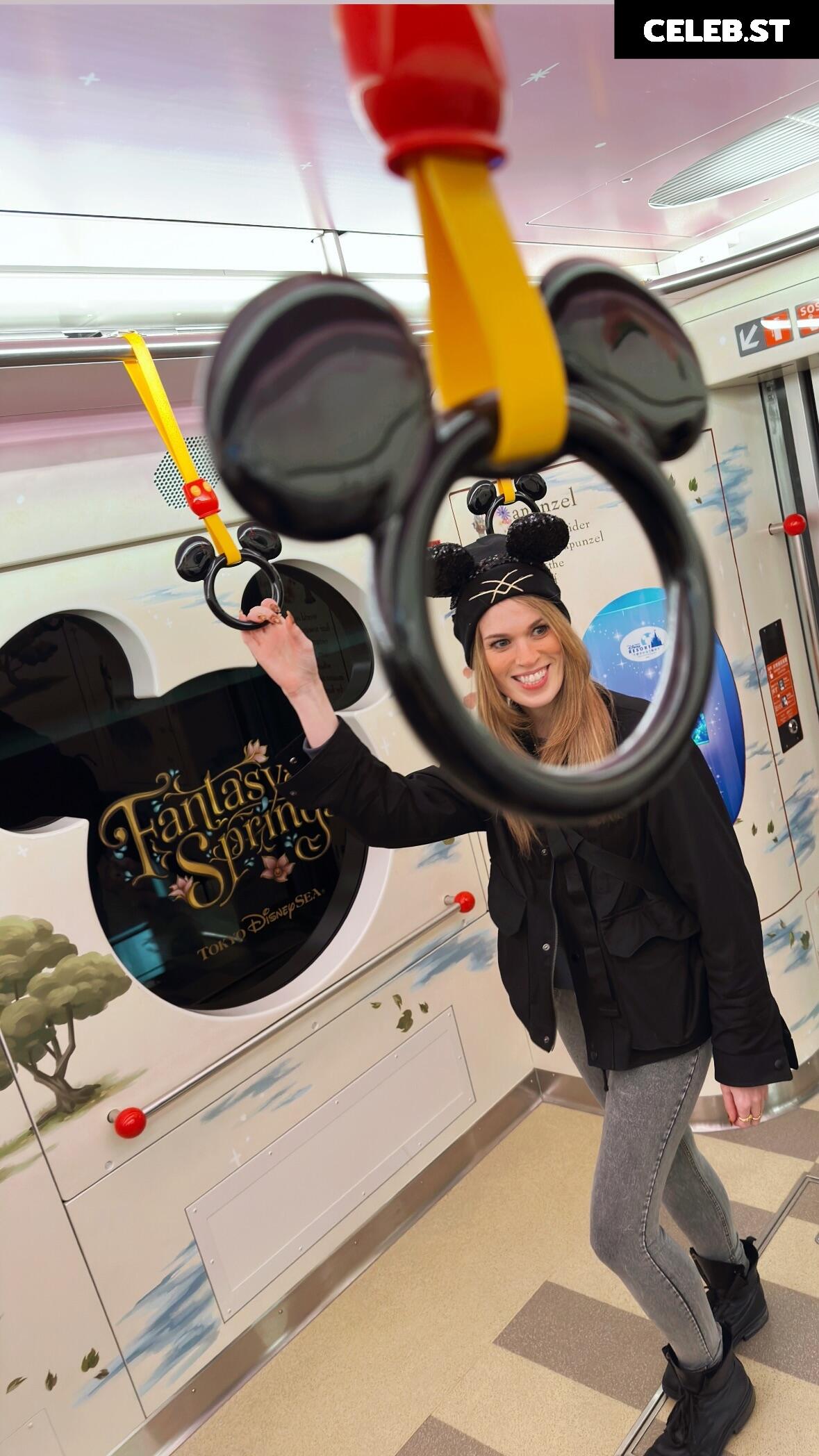 Hollie Bennett Image 4822472