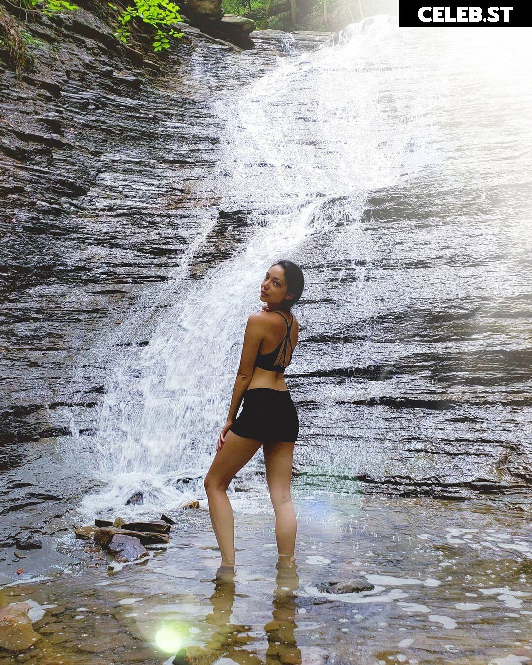 Xyla Foxlin Image 4817534