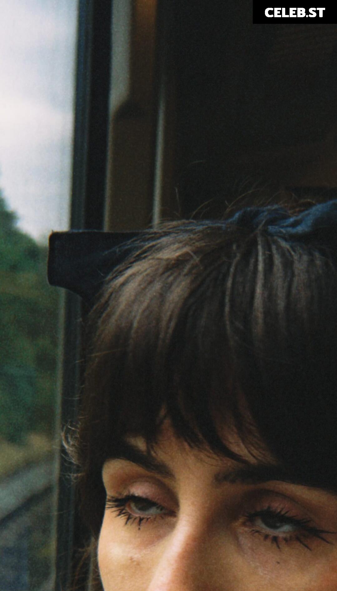 Dodie Clark doddleoddle Image 4812856