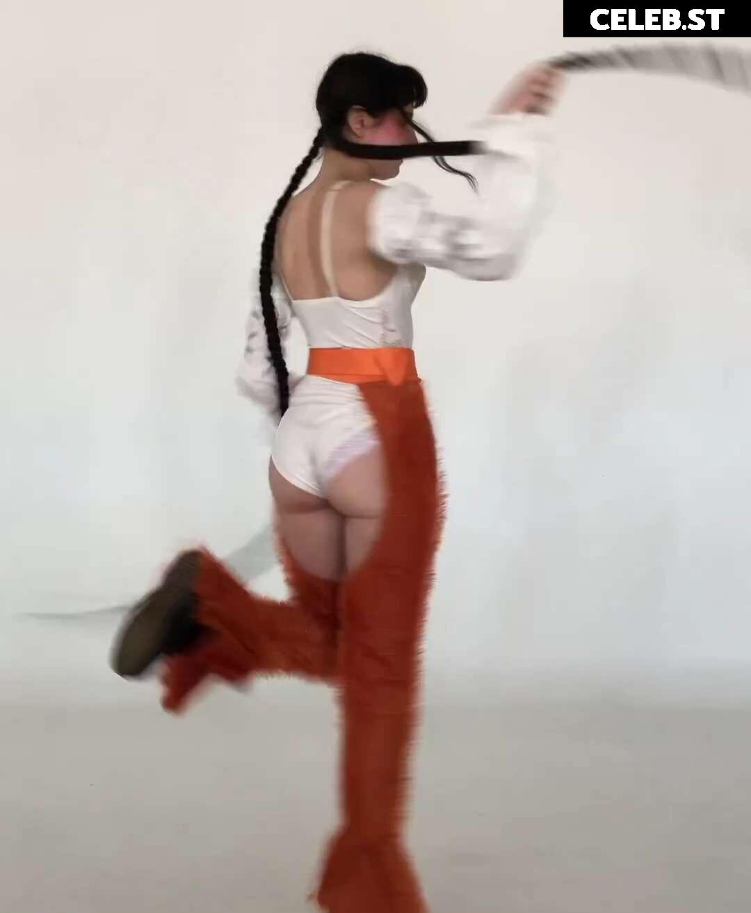 Dodie Clark doddleoddle Image 4810731