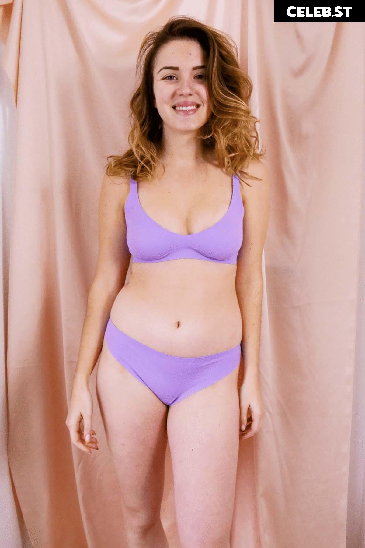 Louise Aubery Image 4805797