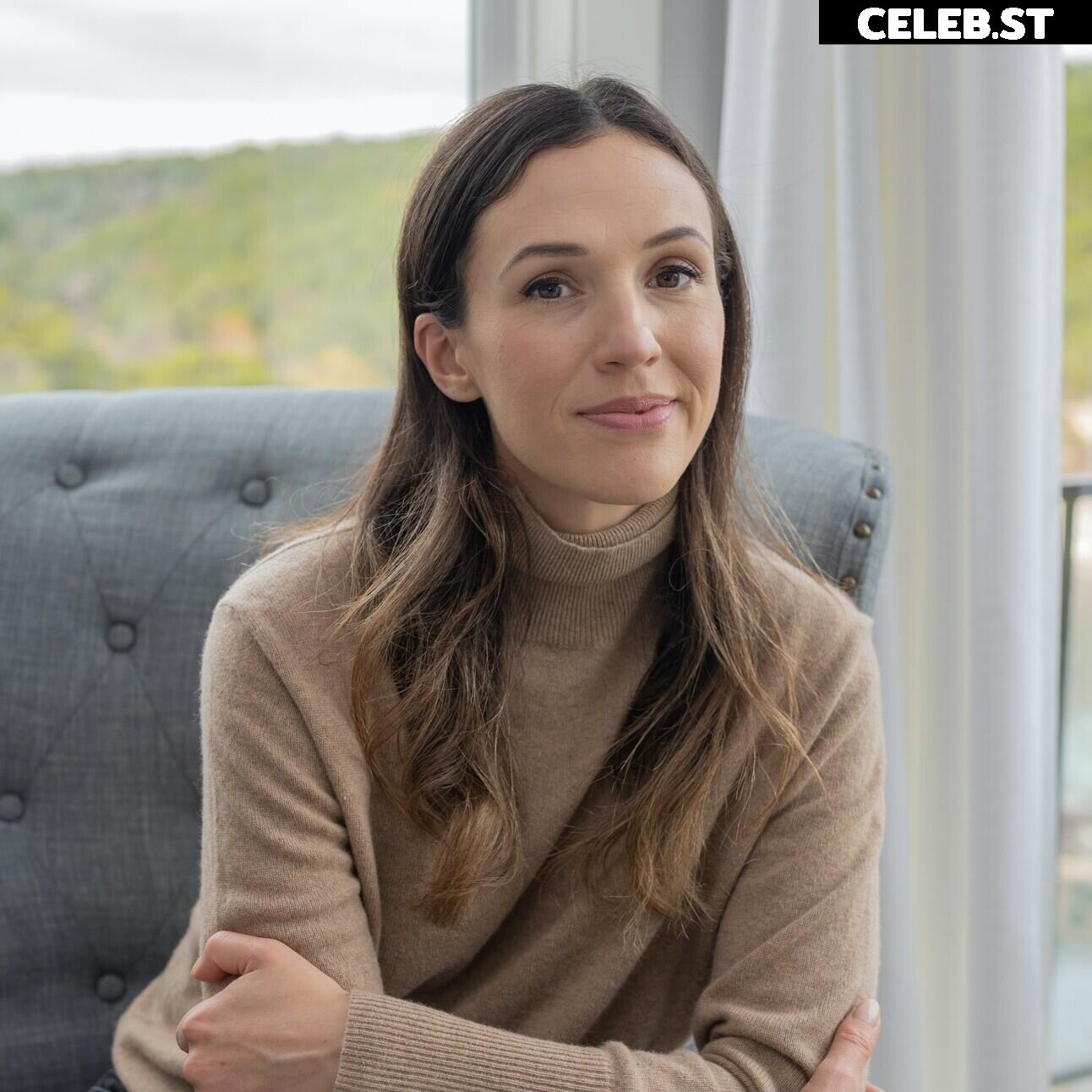 Adriene Mishler (Yoga With Adriene) Image 4805082