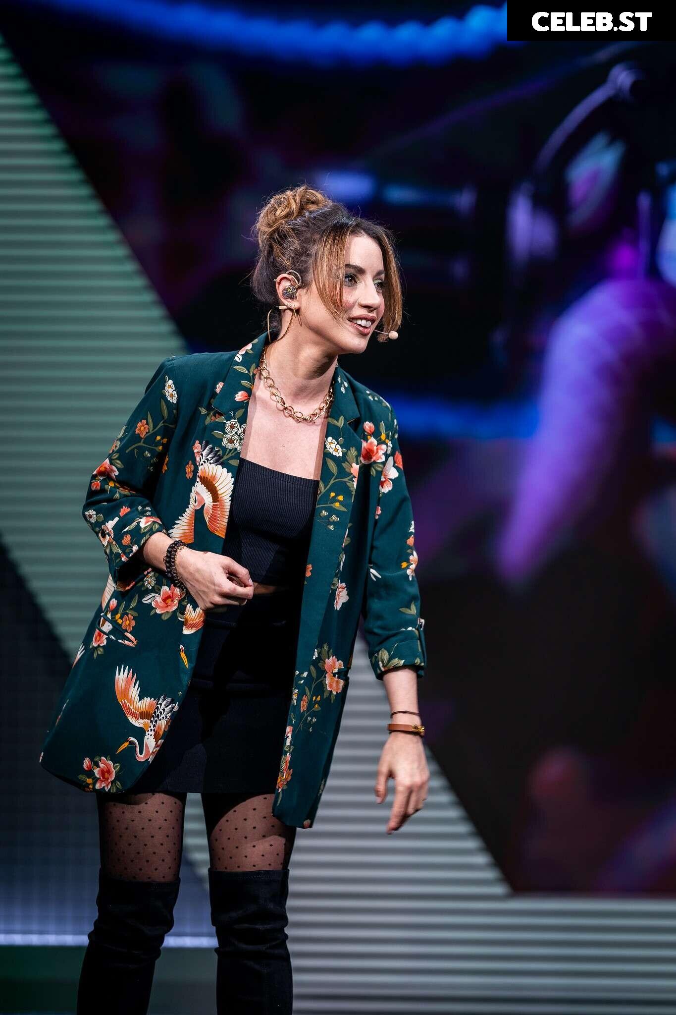 Laure Valée Image 4806016