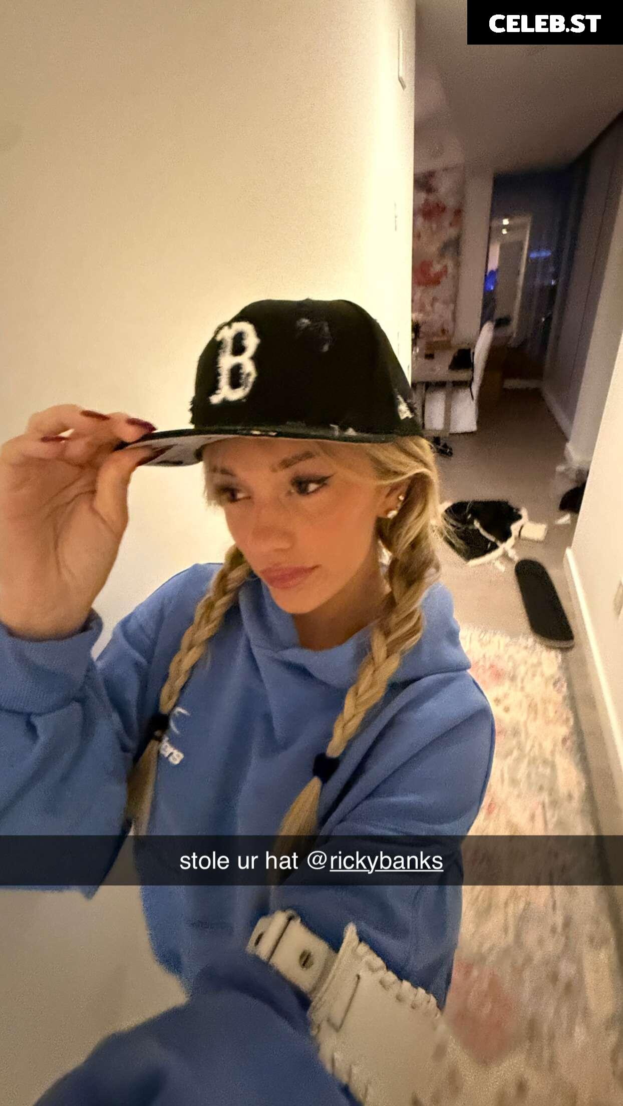 Breckie Hill / @breckiehill Image 4807472