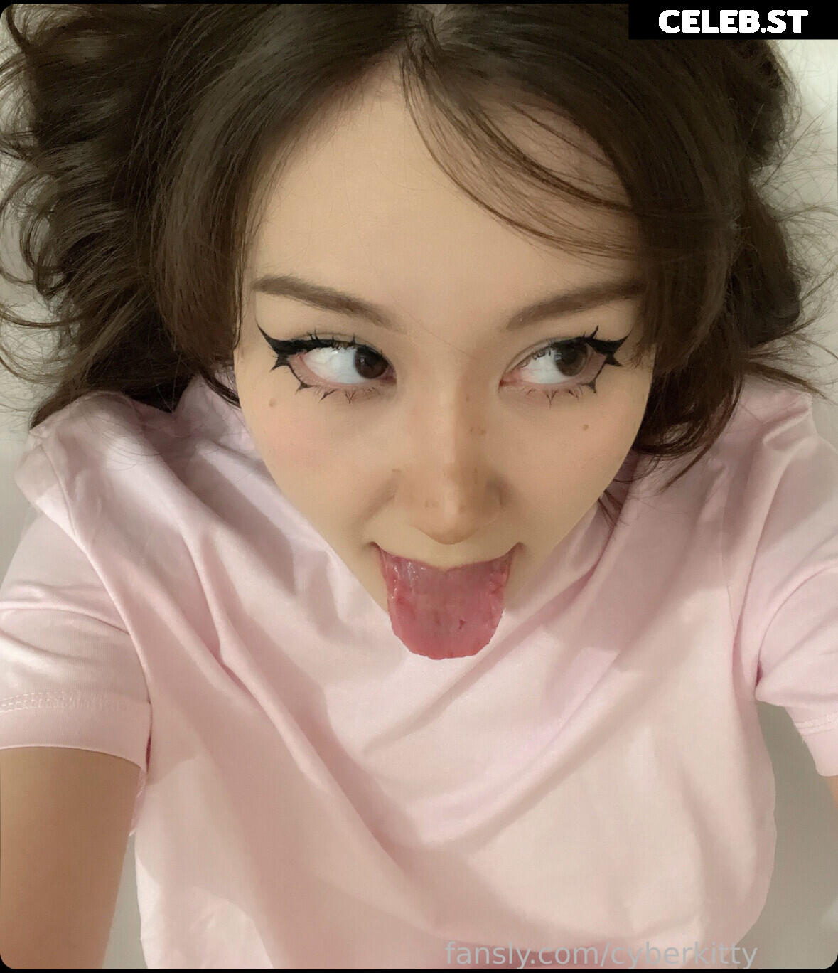 cyberkitty_____  / Dayana Yessembayeva / cyberkitty Image 4802605