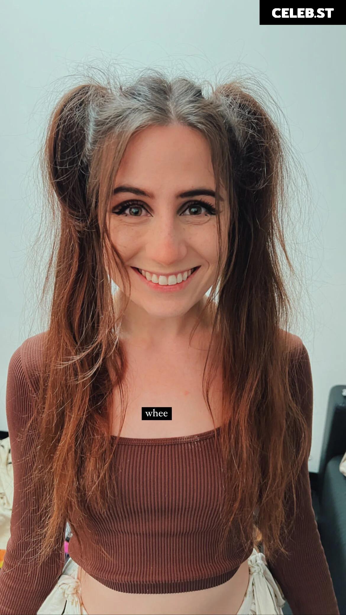 Dodie Clark doddleoddle Image 4800809