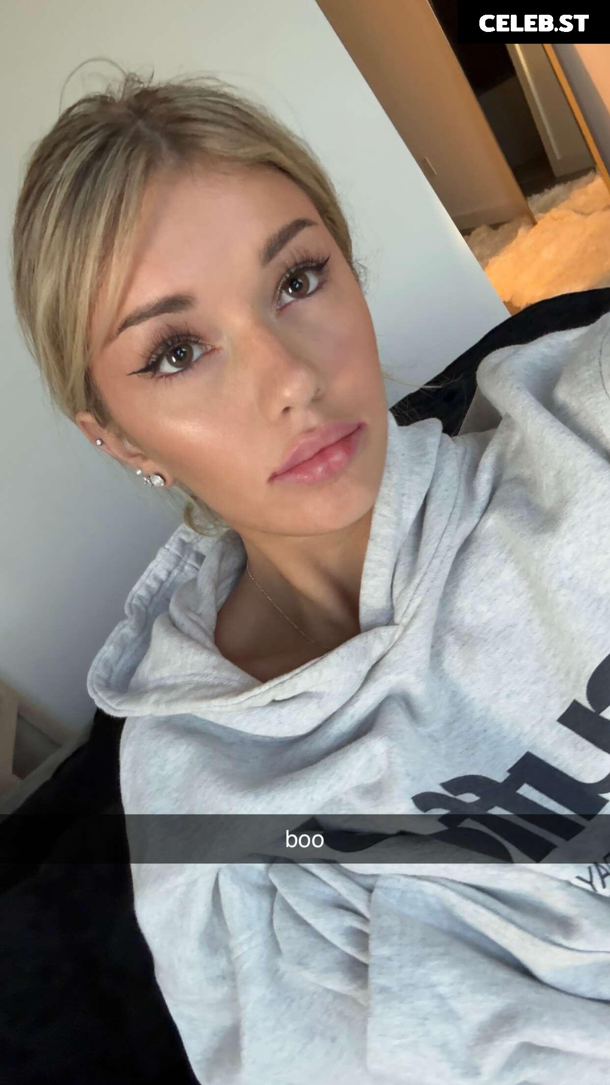 Breckie Hill / @breckiehill Image 4809606