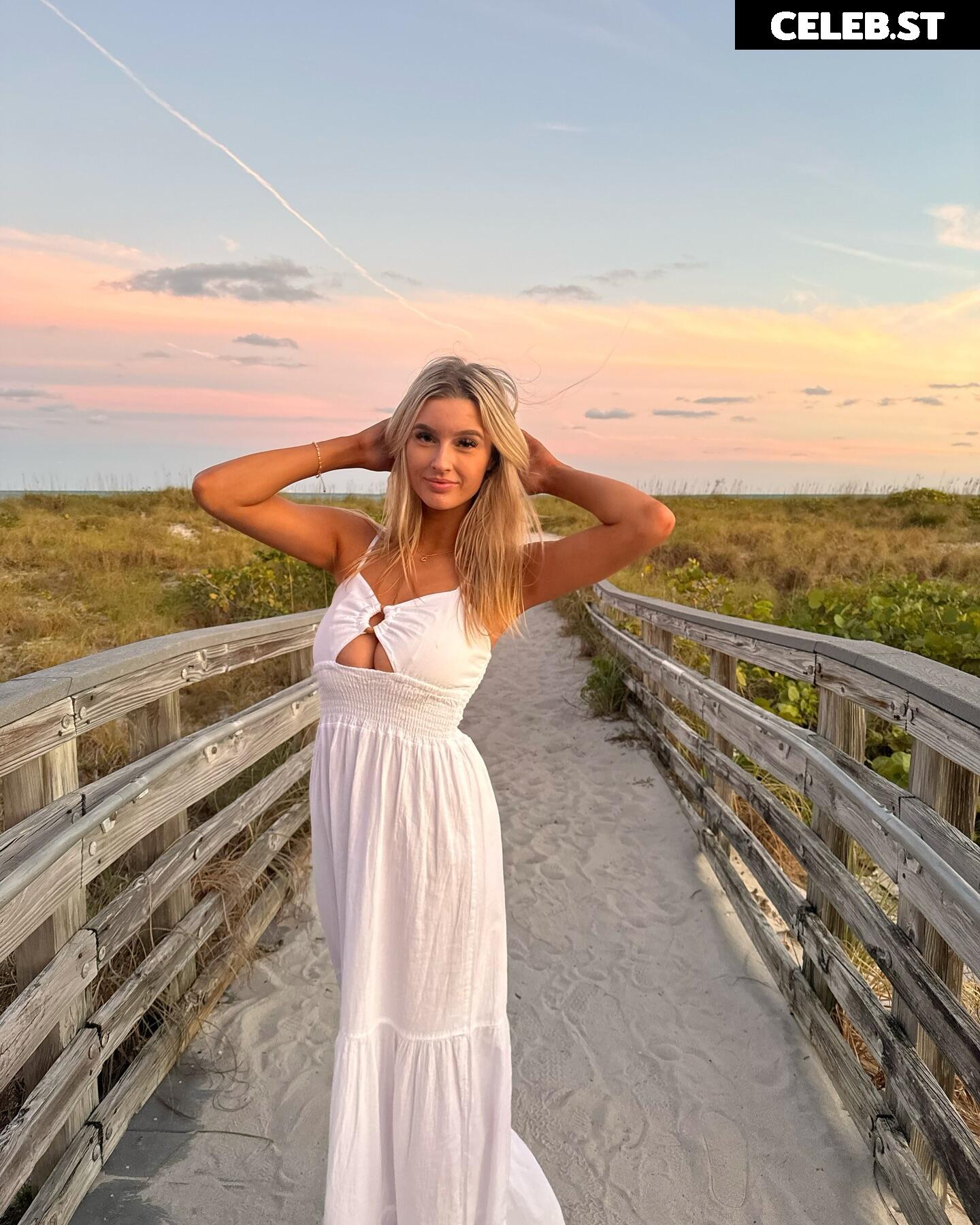 Cas Summer / csblondebombshell Image 4997463