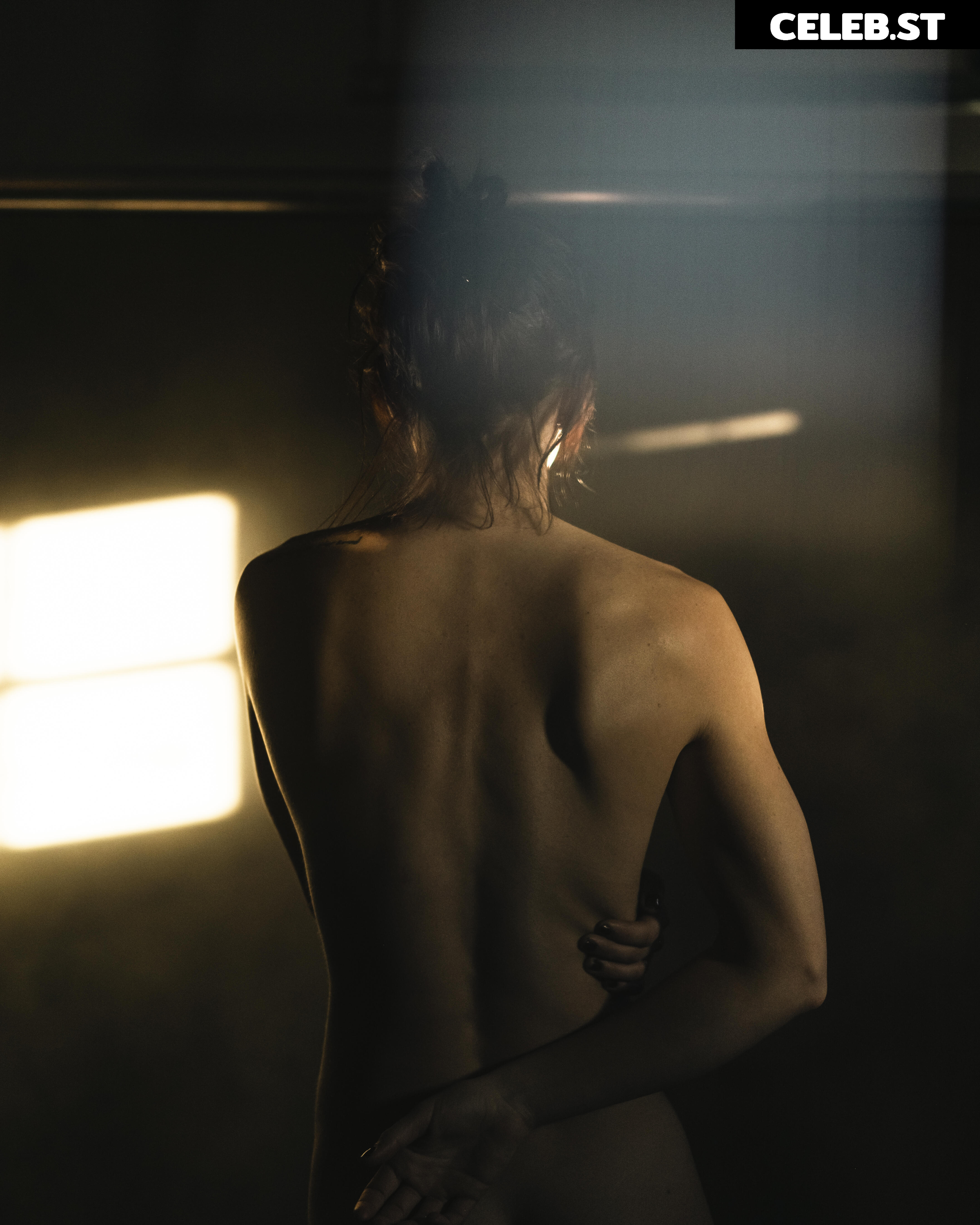 Stephanie Worth Image 498386