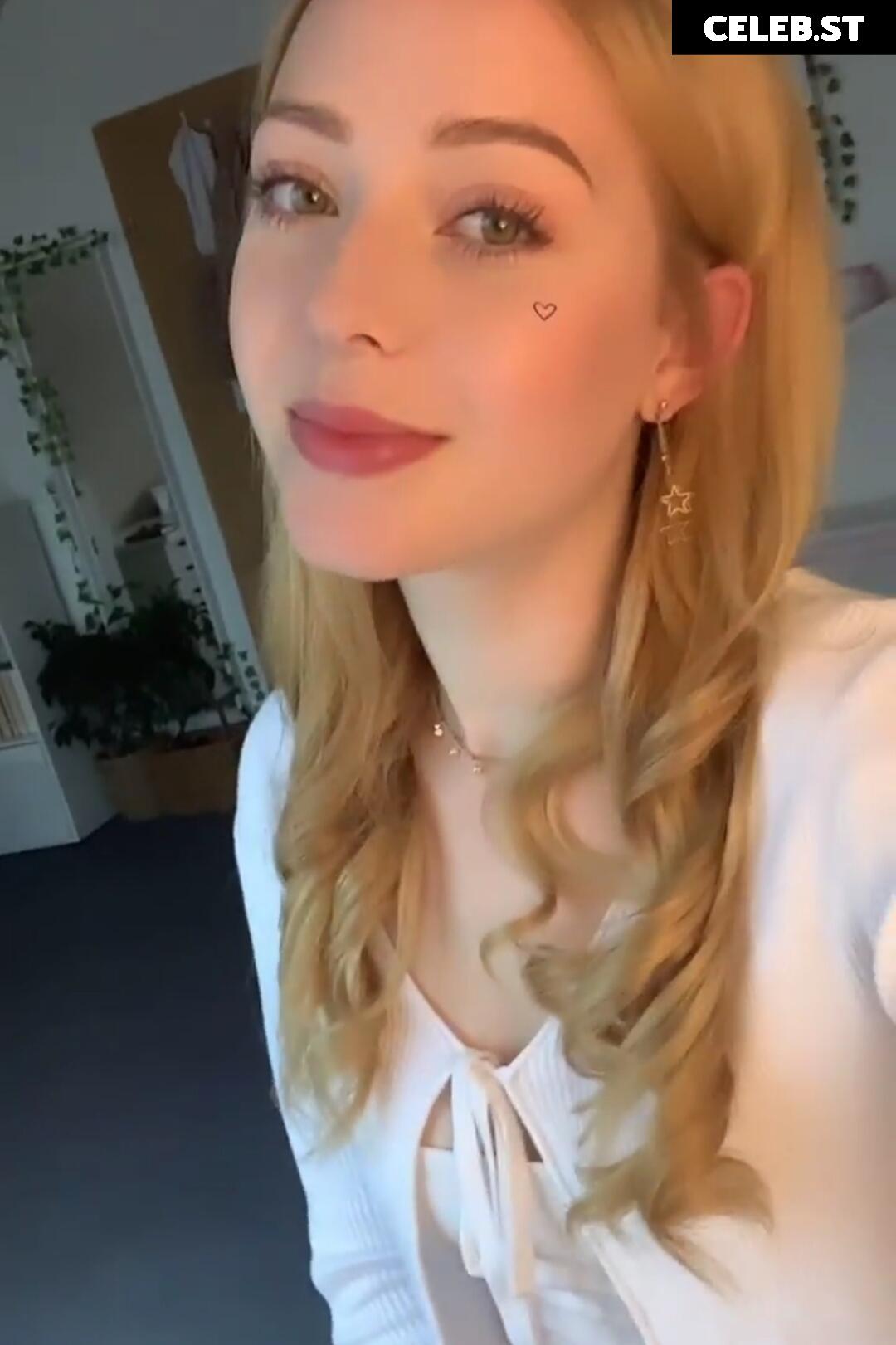 julia_skinny Image 497165