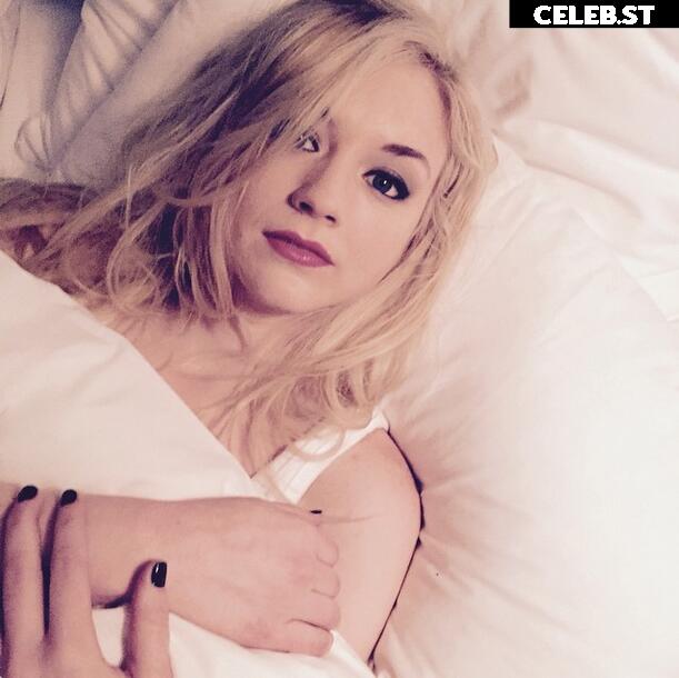 Emily Kinney | Best Known: TWD Image 4966154