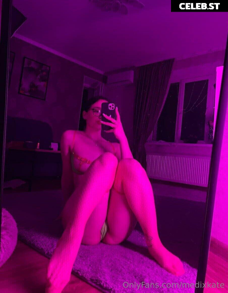medixkate / medixxxkate / lustful_light / lustful_lightvip Image 4963785