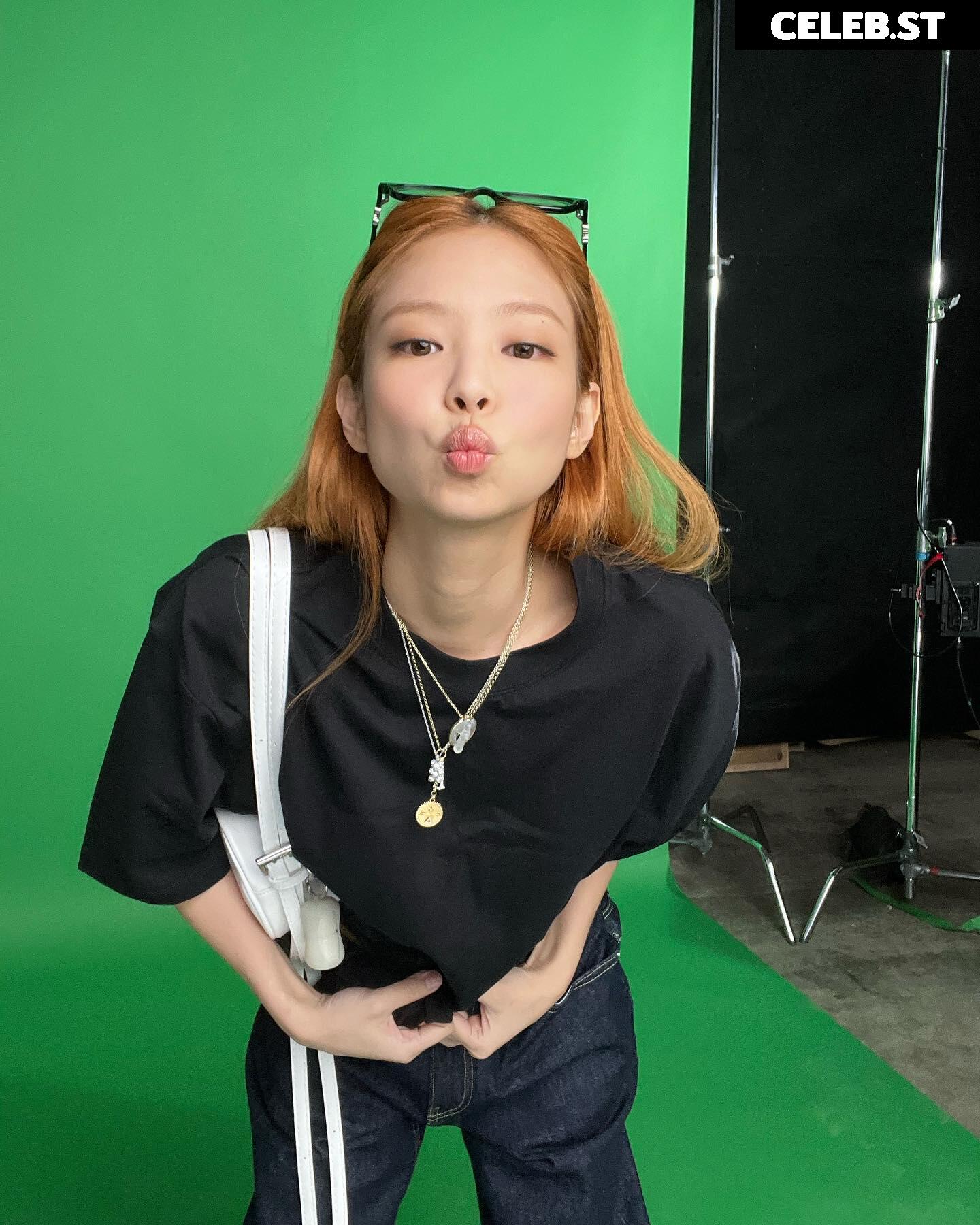 Jennie | BLΛƆKPIИK (Blackpink) Image 4955570