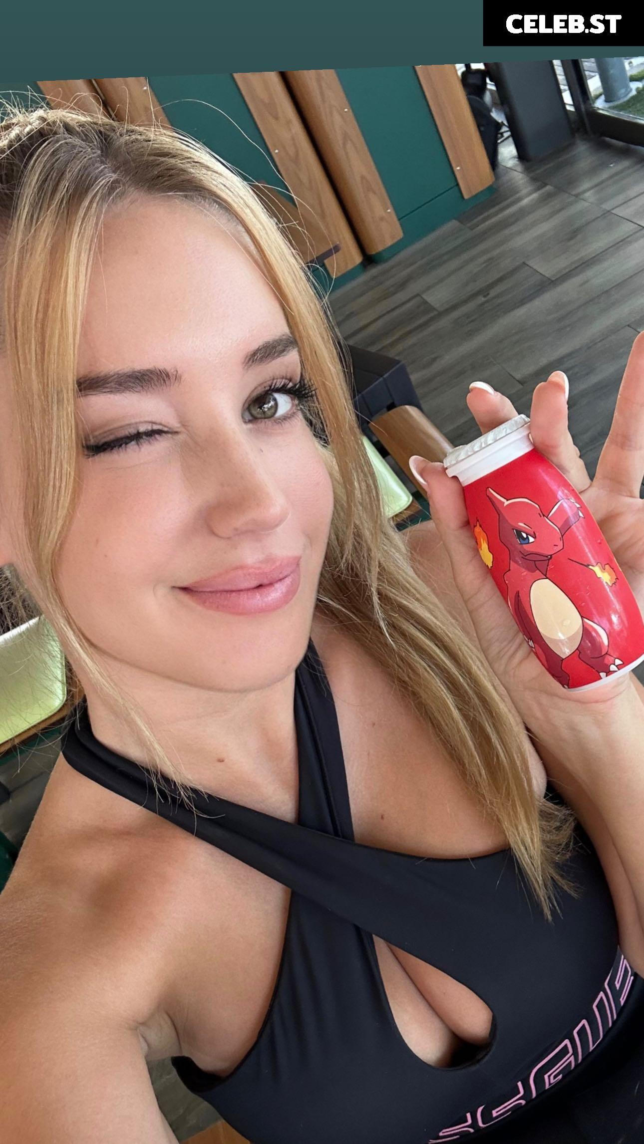 llunaclark Image 4954772