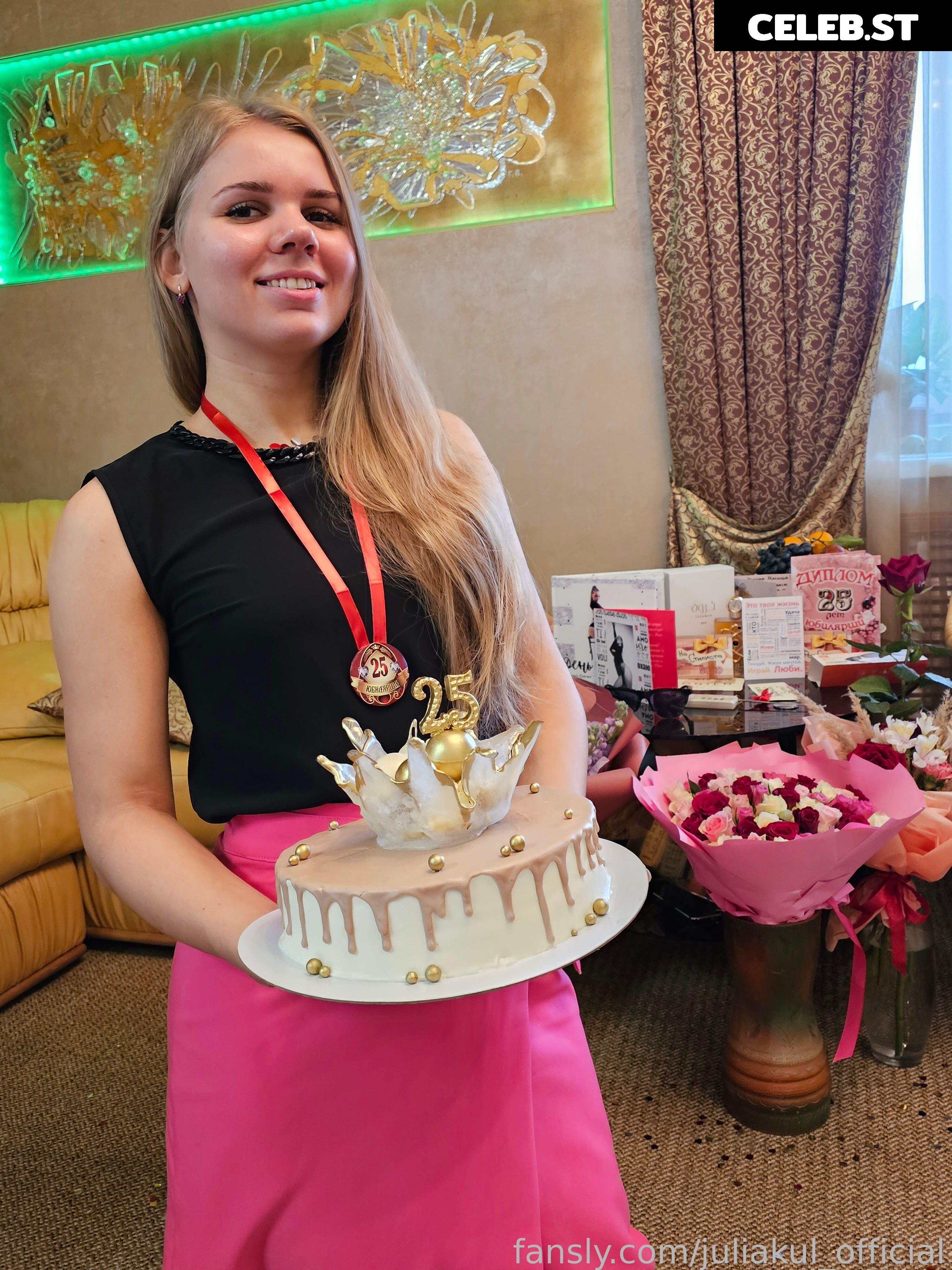 Julia Kul / JuliaKul_Official Image 4959257