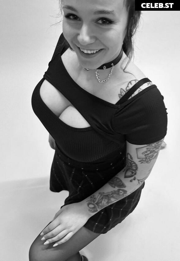 Jenny Jennson Image 495830